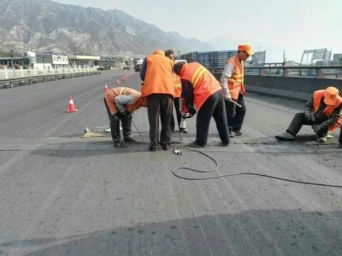 义马道路桥梁病害治理